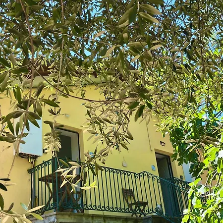 Semesterbostad Casa Olive 53 Monte